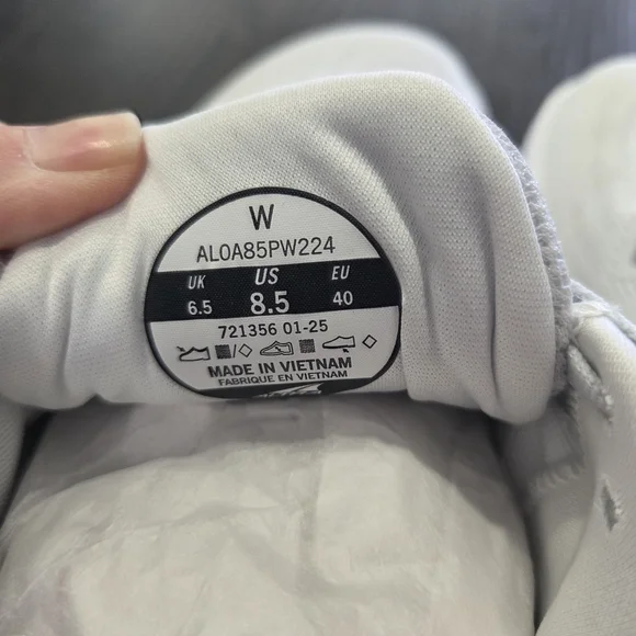 Altra Women's FWD VIA Sneakers - Light Grey - Picture 7 of 8